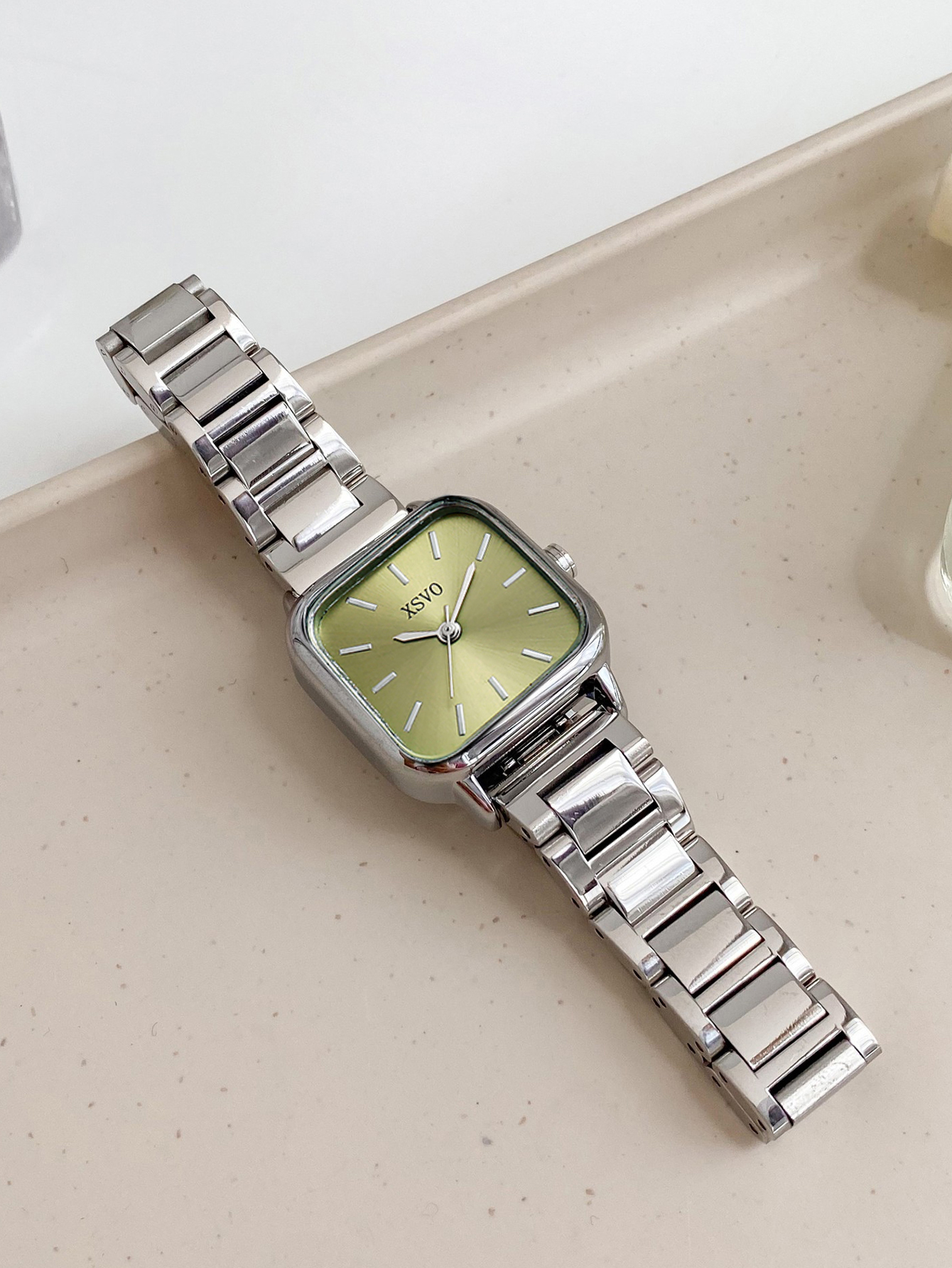 Elegant Square Women's Wristwa - Luxury Watch With Green Dial incelemesi ve fiyatı