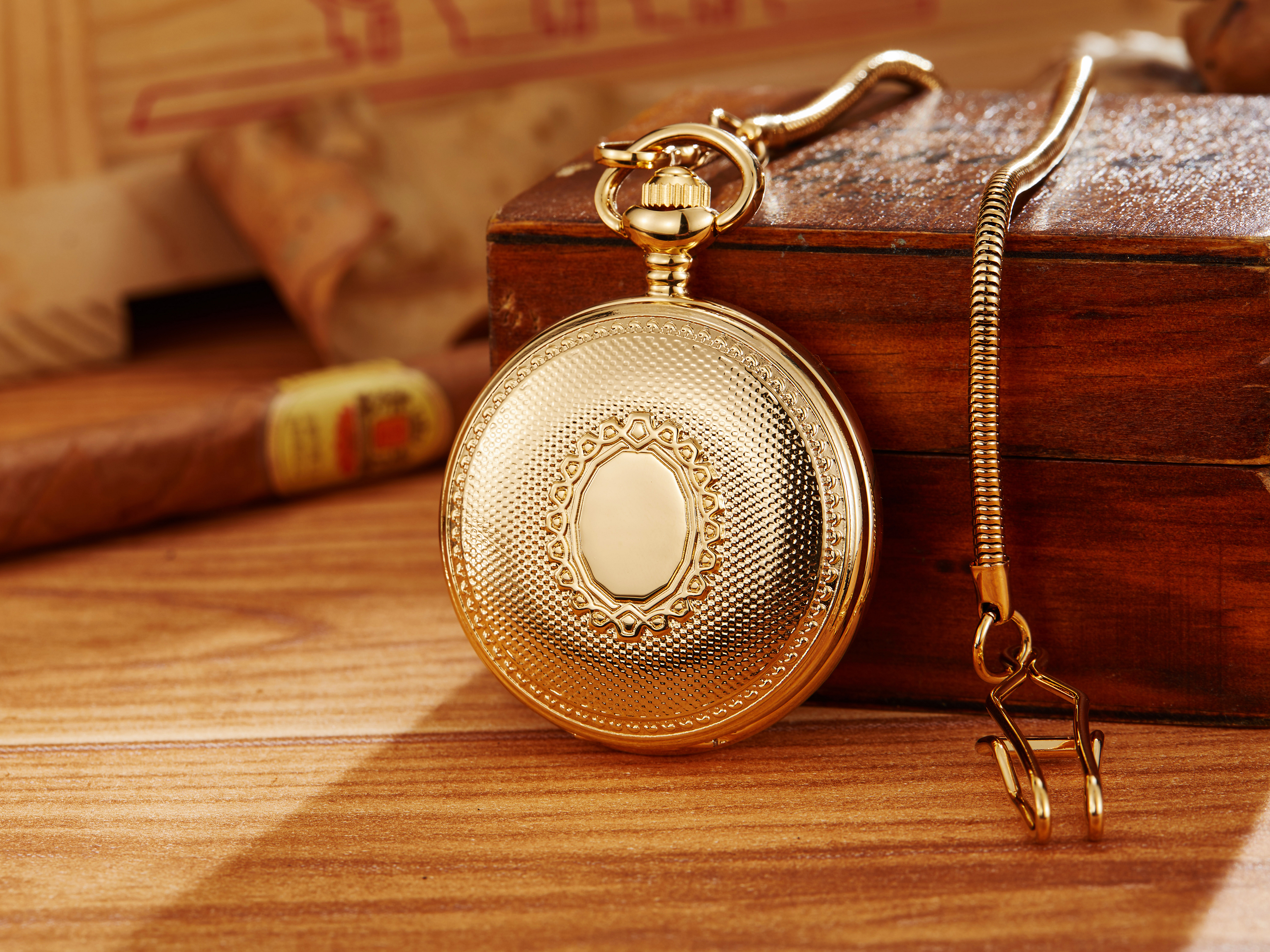 Vintage Luxury Gold Carving Au - Luxury Watch Engraving incelemesi ve fiyatı