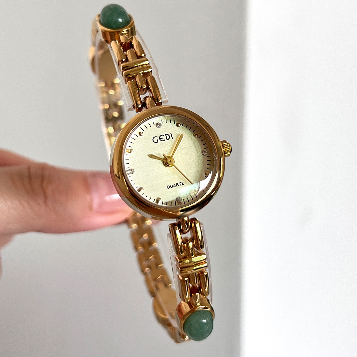 GEDI Luxury Gold Women Watches - Luxury Watch With Green Dial incelemesi ve fiyatı