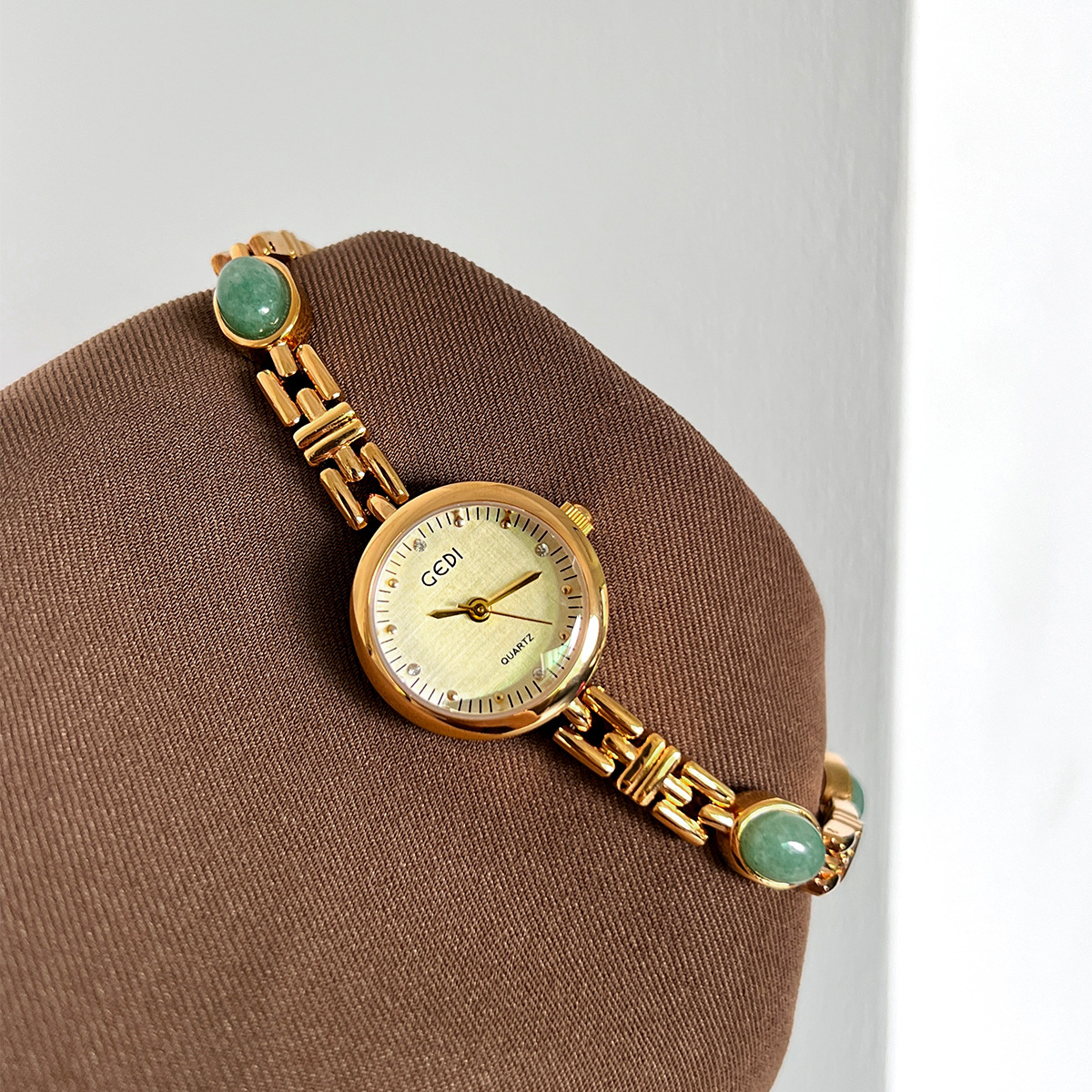 GEDI Luxury Gold Women Watches - Luxury Watch With Green Dial incelemesi ve fiyatı