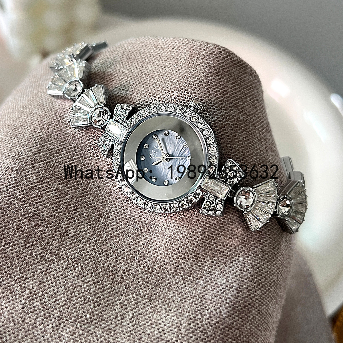 SLT Women's Light Luxury Diamo - Luxury Watch Events incelemesi ve fiyatı