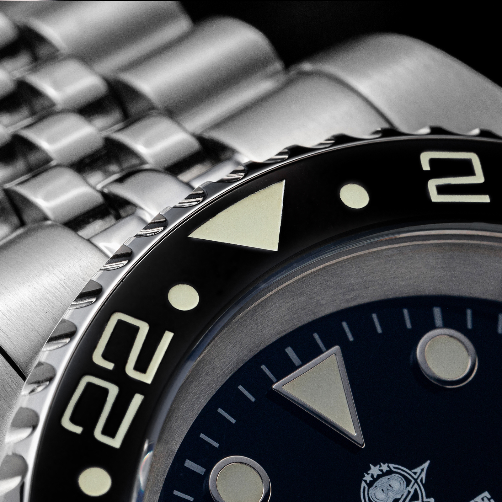 ADDIESDIVE AD2050 Luxury GMT W - Luxury Watch La incelemesi ve fiyatı