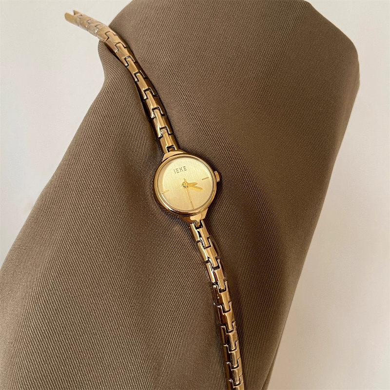 Vintage Women's Quartz Watch L - Luxury Watch With Green Dial incelemesi ve fiyatı